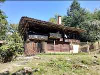 Старинна къща с дворно място 5 дка в Еленския балкан