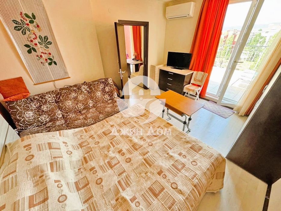 Продава се Двустаен апартамент в к.к. Слънчев бряг - 68 кв.м за 883 €/кв.м - Снимка #1