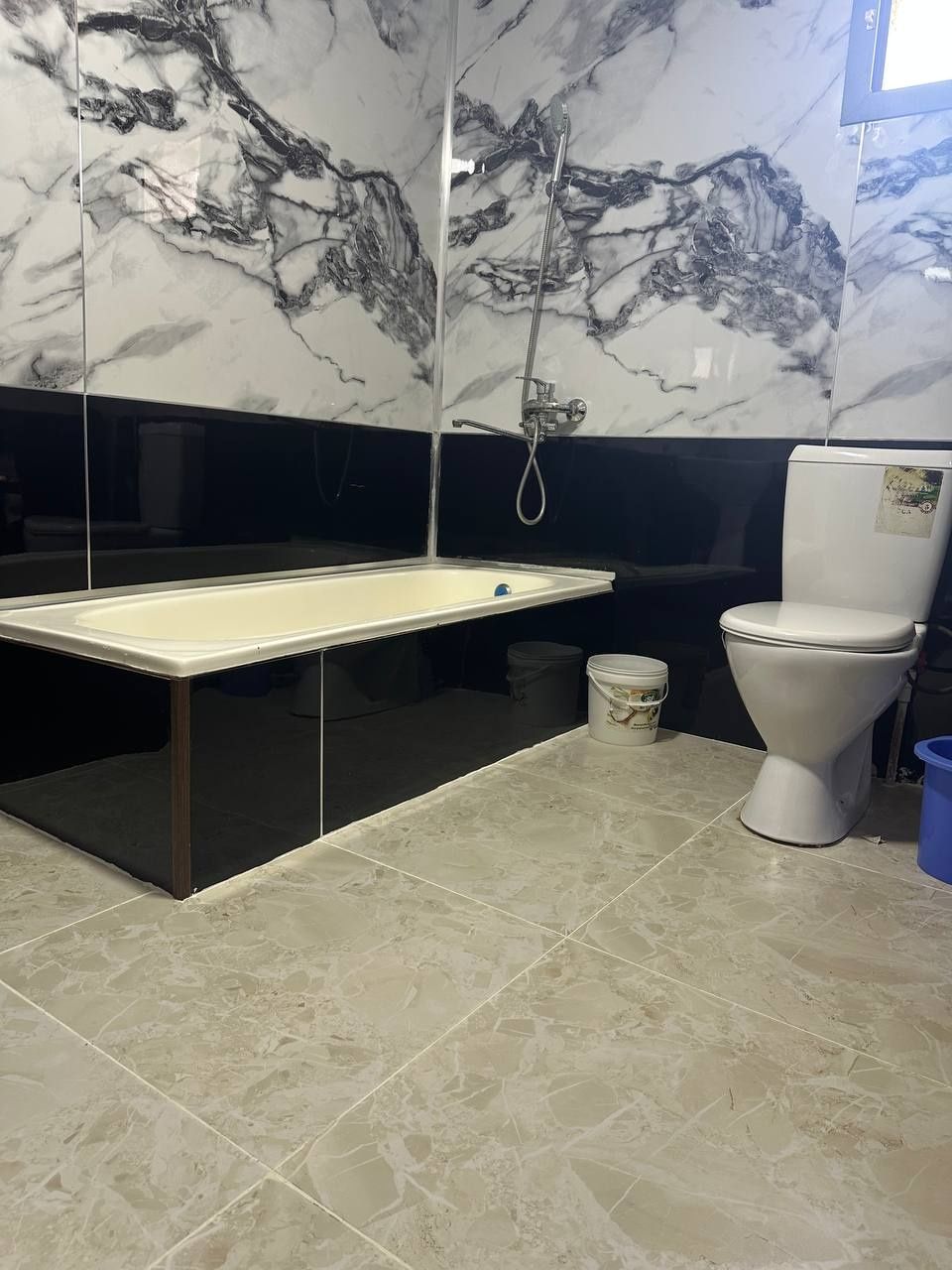 Oqtoshda oilaviy dacha