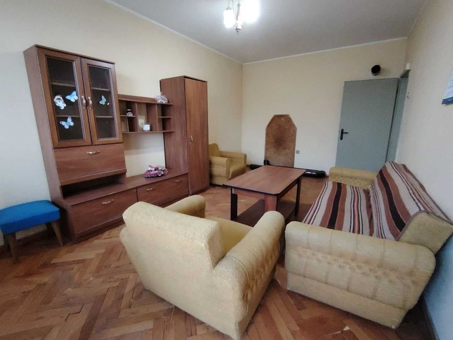 Апартамент в центъра на Бяла Слатина .