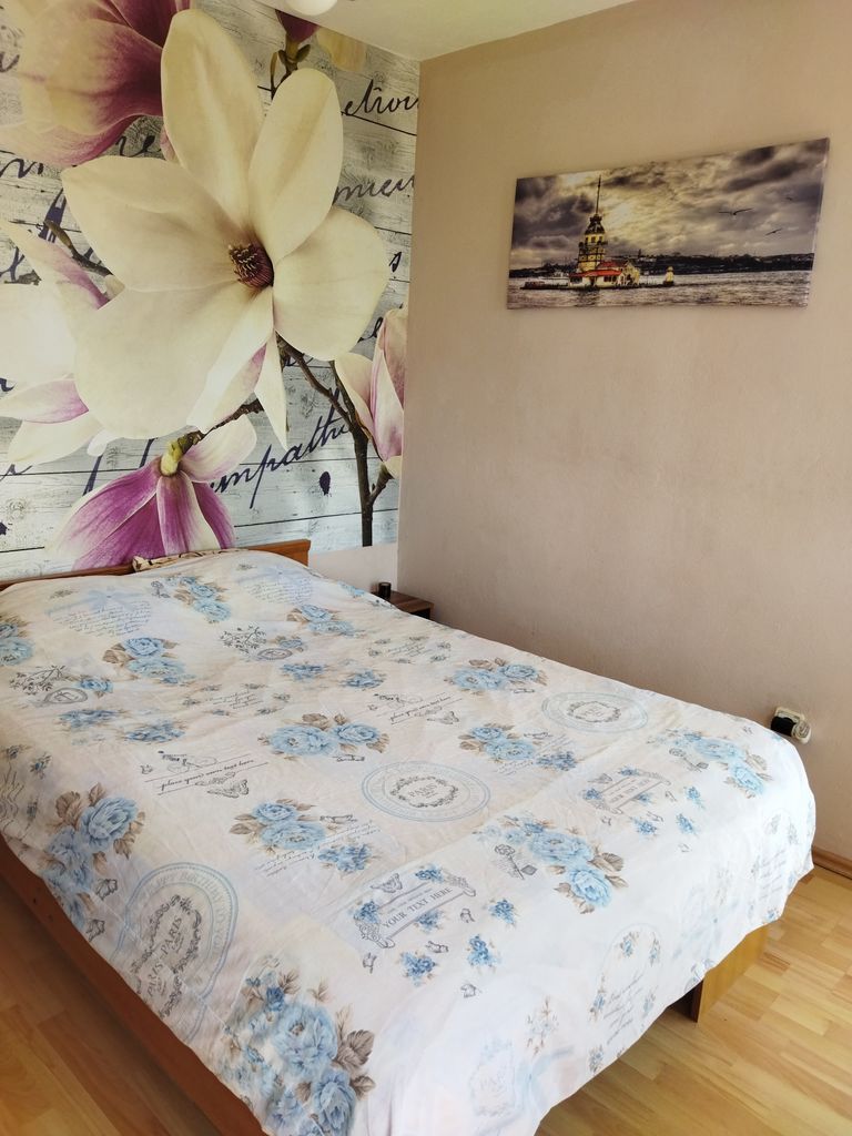 Дава се под наем Тристаен апартамент в Свети Влас - 80 кв.м за 510 € - Снимка #3