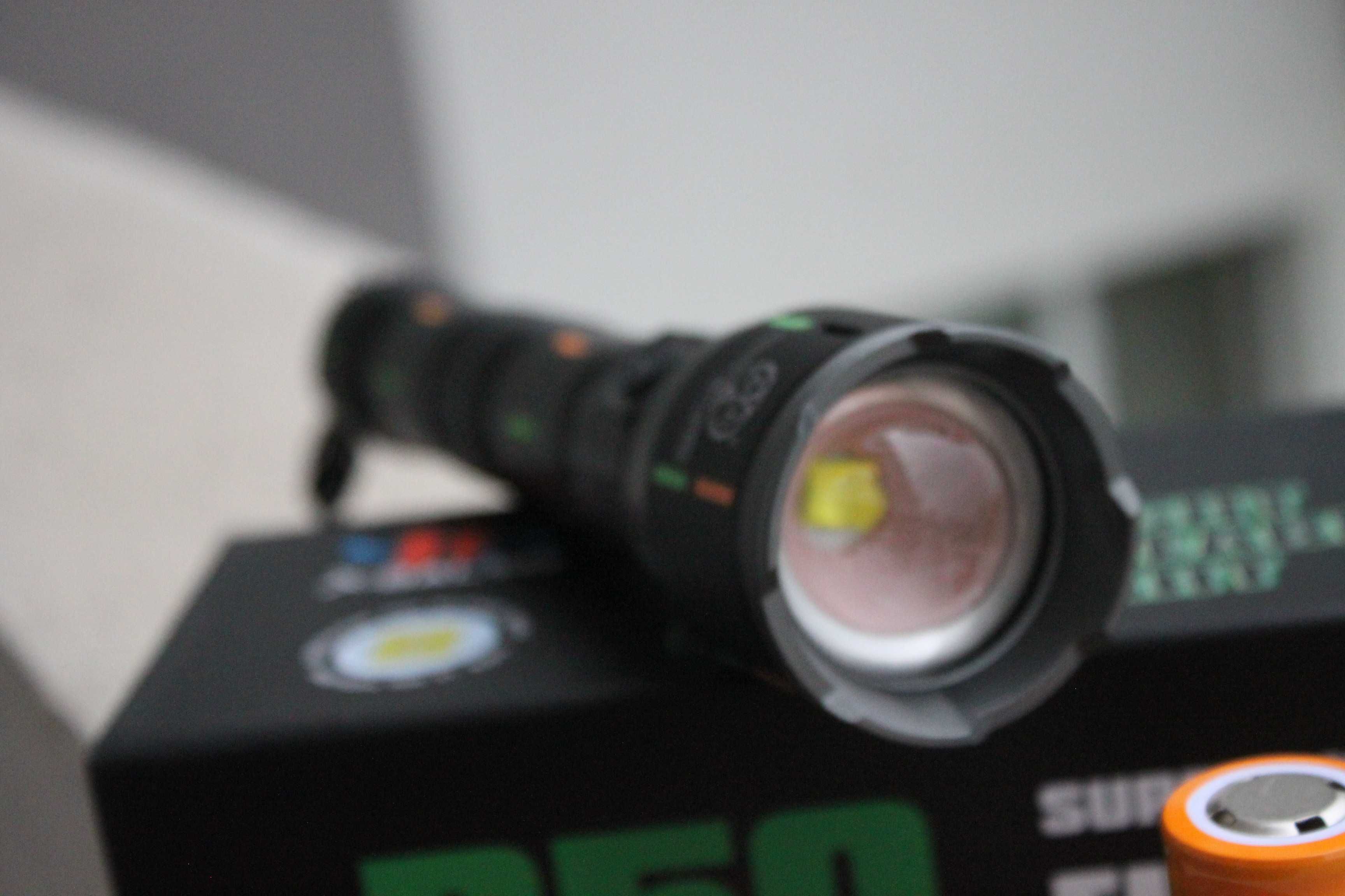 Lanterna cu LED P50 profesionala raza 1000 m USB PowerBank zoom NOU