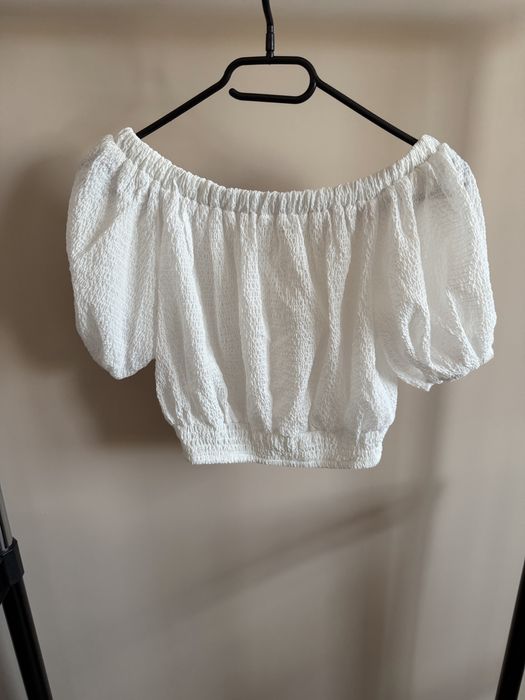 Бял топ от марката Koton