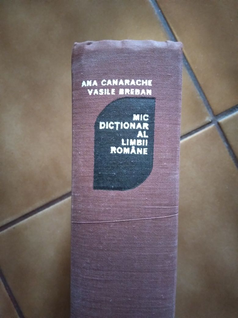 3 Dictionare: al Limbii Române, Englez-Român si de Citate Celebre