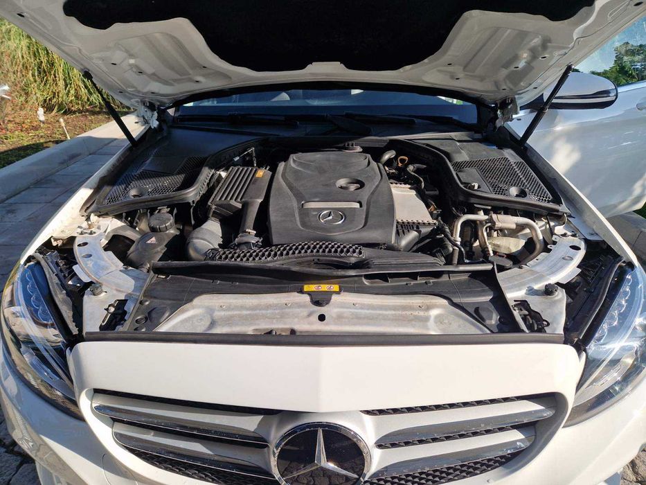 Mercedes W205 C300 бензин  Airmatic 9G Tronic
