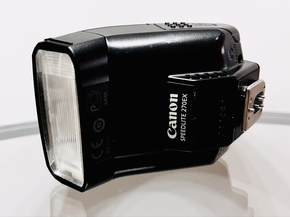 Вспышка Canon Speedlite 270EX