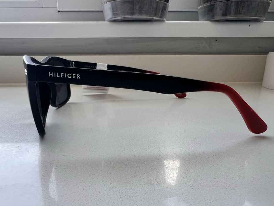 Слънчеви Очила Tommy Hilfiger MPOM 52 Red Black Authentic