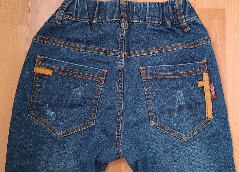 Продам теплый свитер на мальчика