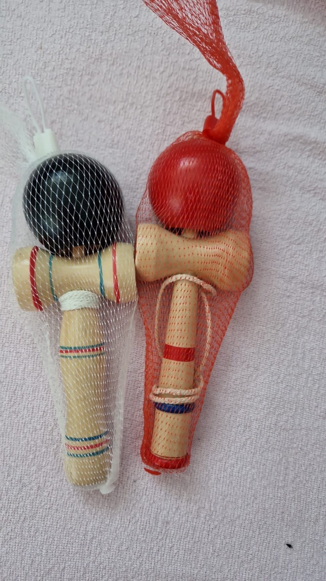 Jucarii jocuri copii kendama ambele 30 lei ideale cadou Craciun