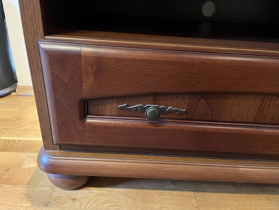 Мебели за хол, шкаф бюфет, TV шкаф, библиотека колона, маса