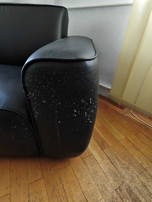 Canapea neagra piele sintetica