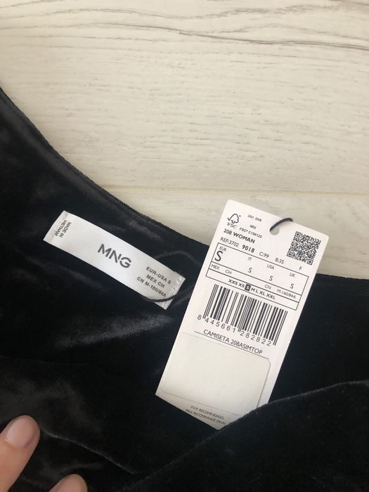 Bluza din catifea Mango, NOU, cu un umar gol