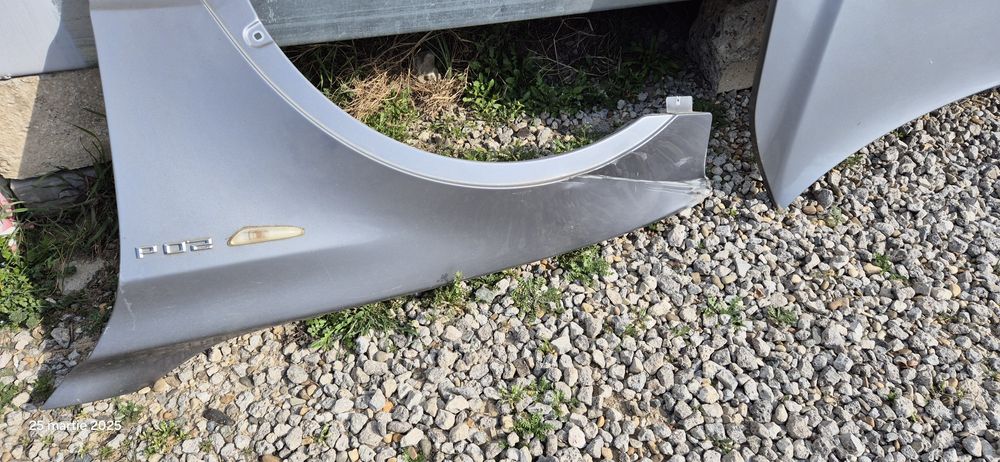 Vând capota bmw e83, x3 si aripa stanga fata ușor lovite