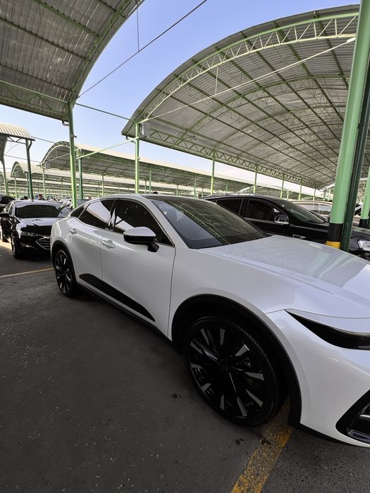 Toyota crown 2025