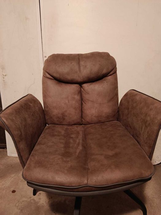 Удобни и меки столове