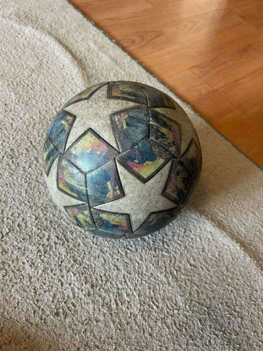 Футбольный мяч лига чемпион