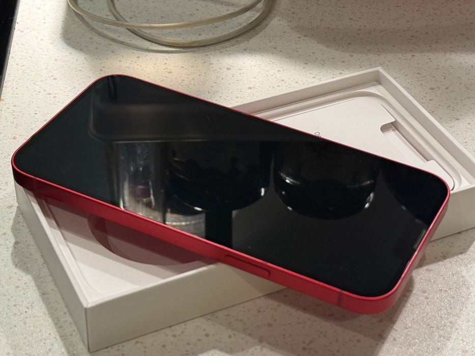 iPhone 14 Plus 128GB Red – Като НОВ, 100% Батерия.