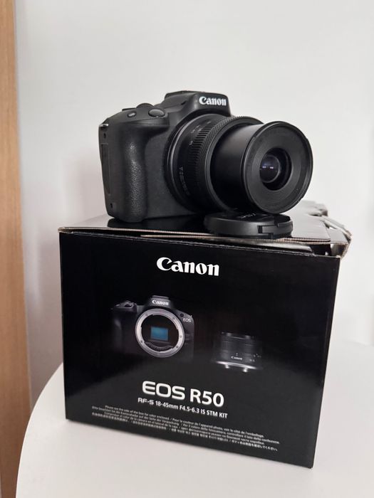 Canon EOS R50 – ca nouă, în garanție 2.600 lei (negociabil)