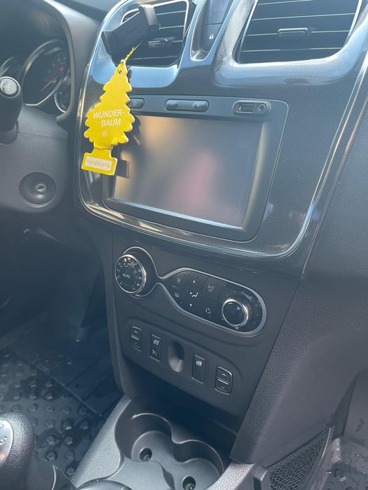 Vând mașină Dacia Logan