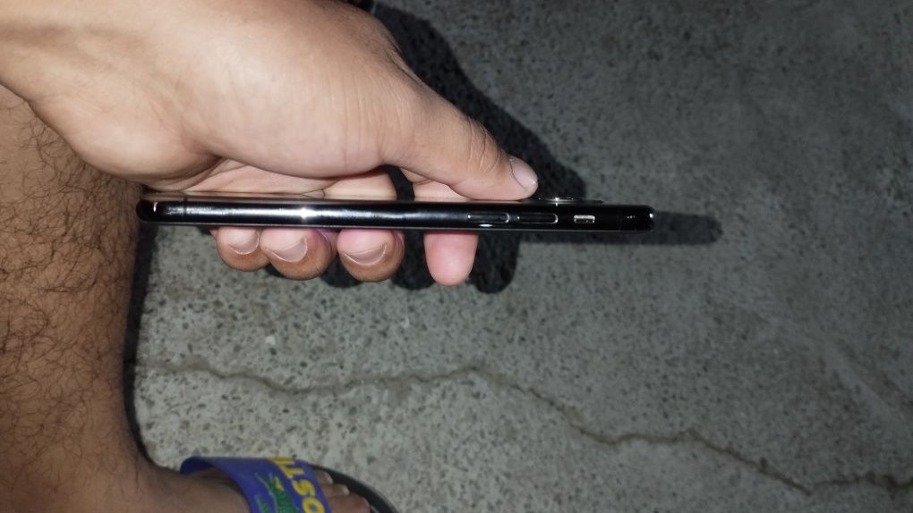 Iphone 11 pro 64 tale uselinni batareya quylgan xolati ideal aybi yo