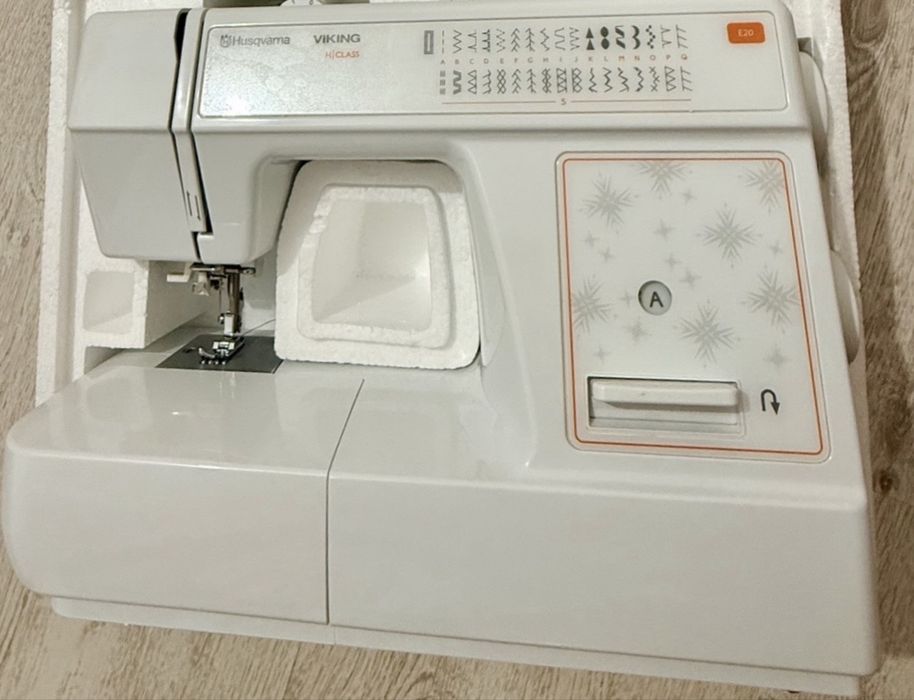 Швейная машинка Husqvarna Viking E20