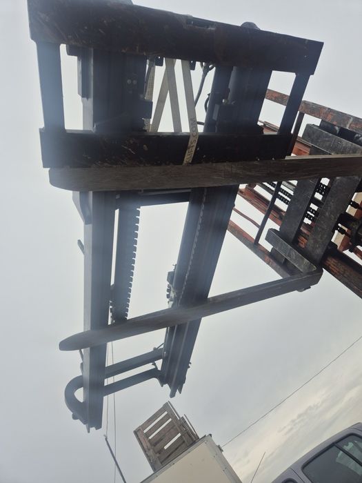 Мачта от мототкар.Тежи 410кг