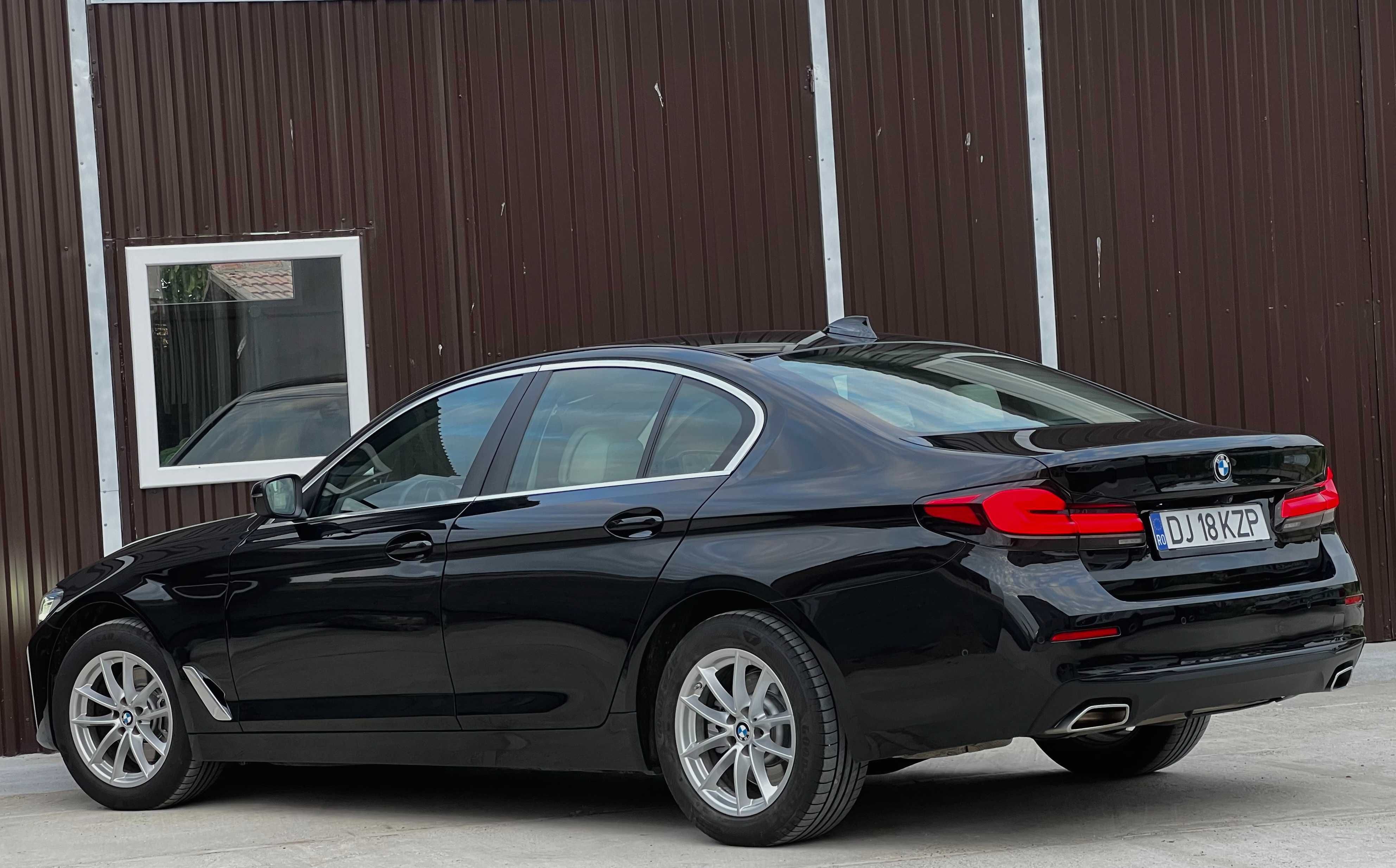 BMW Seria 5 G30 2022 FaceLift Faruri LASER 130.000 KM Interior ALB