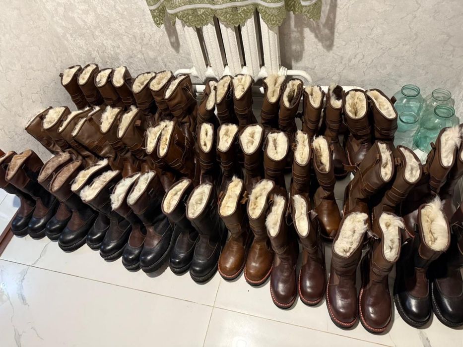 Унты с Монголий натуралная кожа и мех волк каскыр сабака