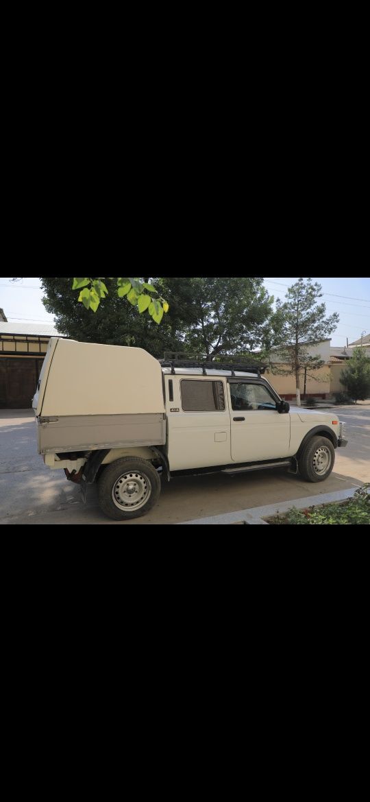 Niva 4x4 Lada Vis Pickup