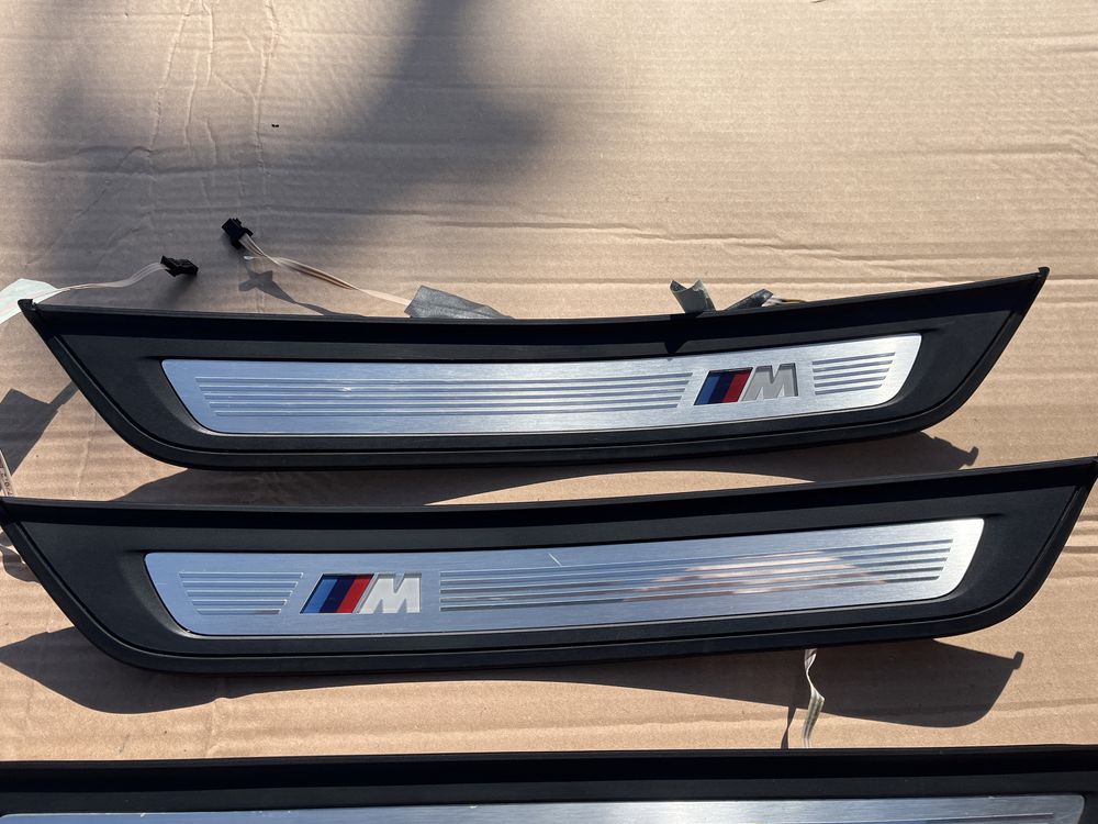Praguri / ornamente praguri iluminate / ornament M BMW Seria 5 G30 G31