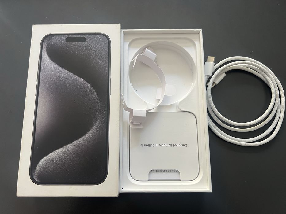 Продавам Apple iPhone 15 Pro 128GB