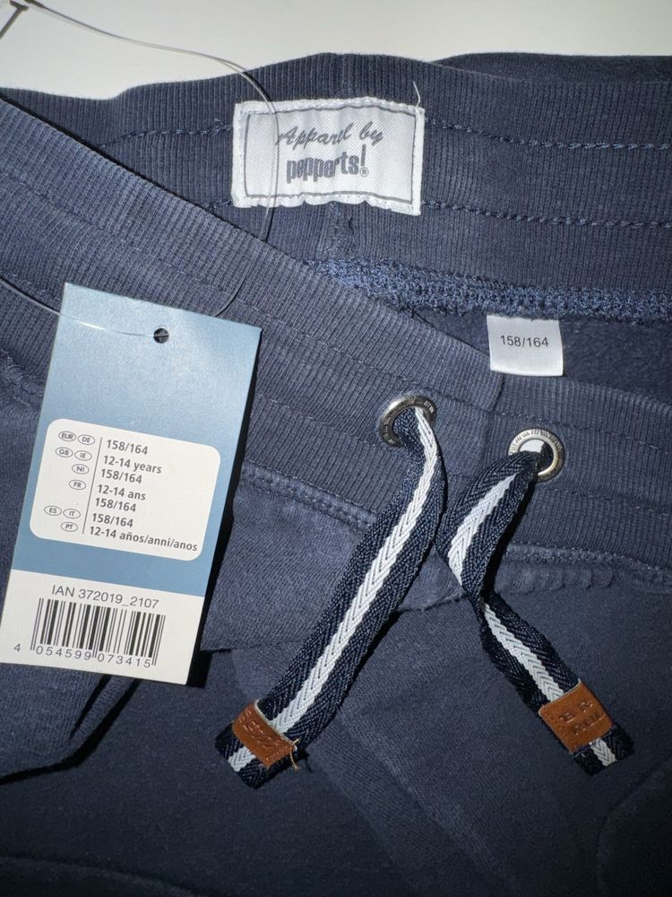 Mayoral/Nukutavake анцунг, H&M пуловер, Pepperts долница за 12-14 год.