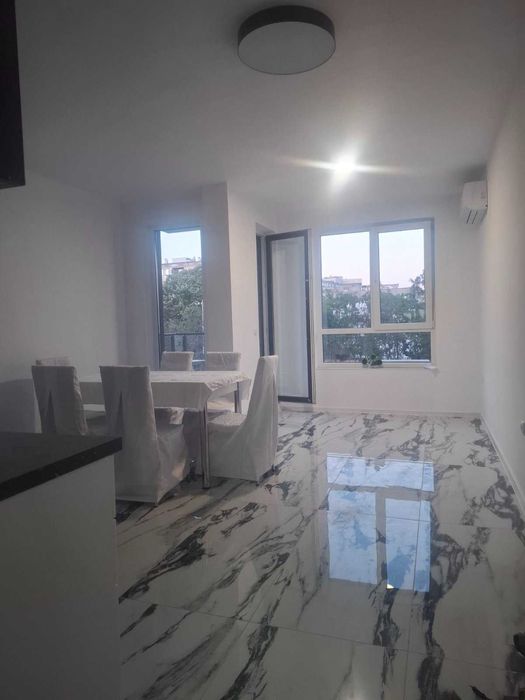 Дава се под наем Двустаен апартамент в Варна, Център - 75 кв.м за 561 € - Снимка #7