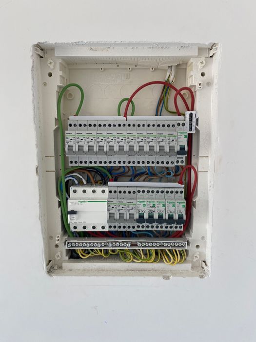 Electrician autorizat