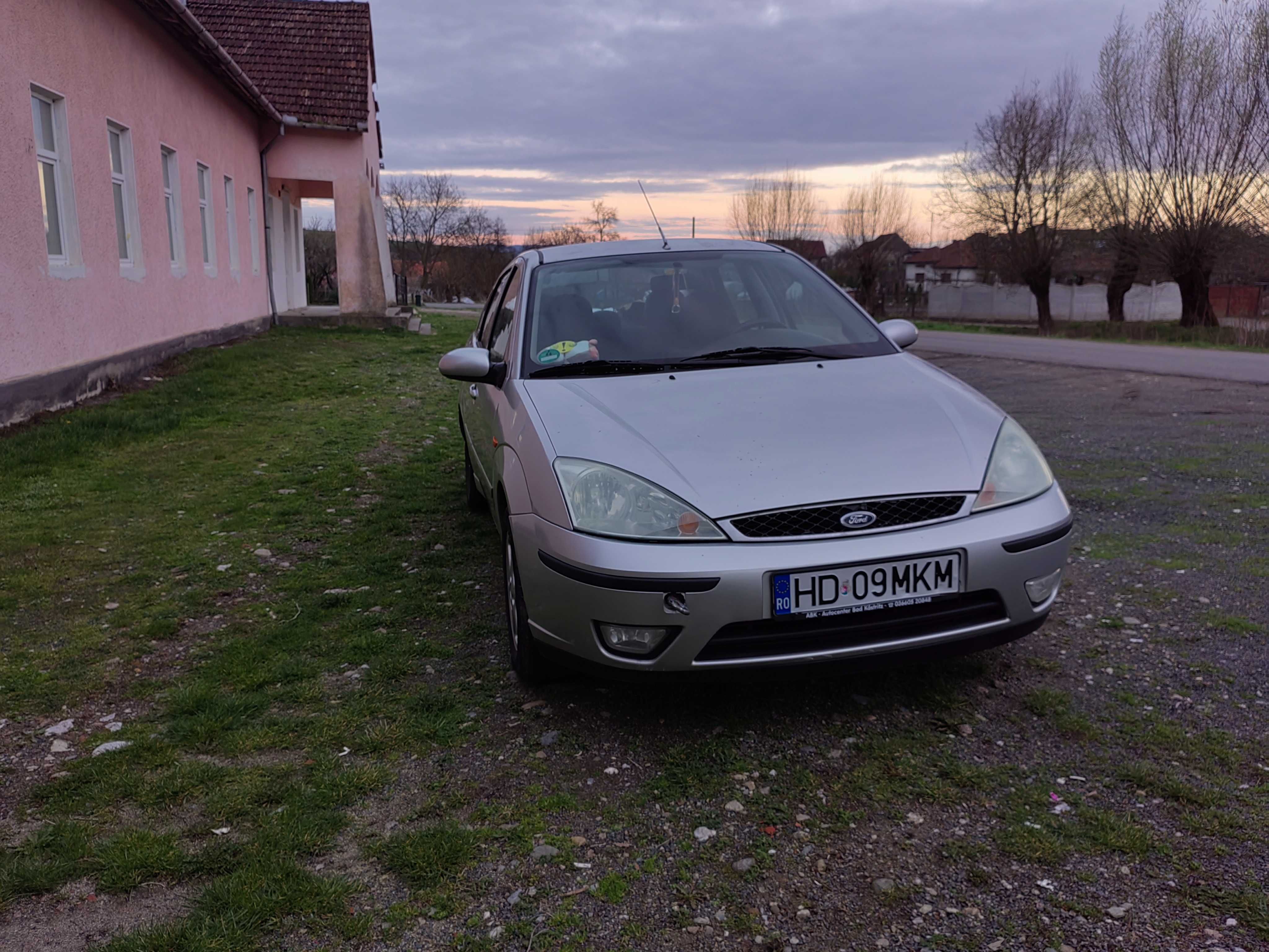 Vând Ford focus 1.6