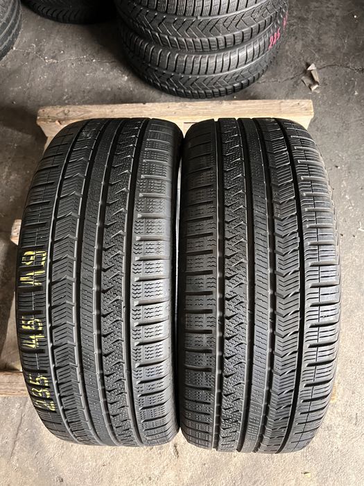 2 anvelope iarna 235/45/19 , Vredestein !