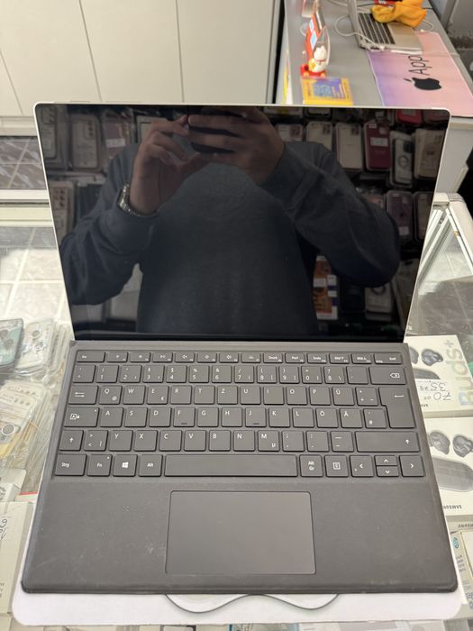 Microsoft Surface Pro 6