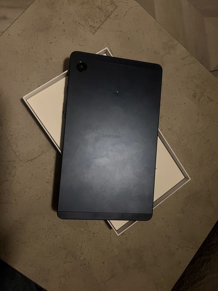 Срочно, продаем планшет Gelaxy Tab A9