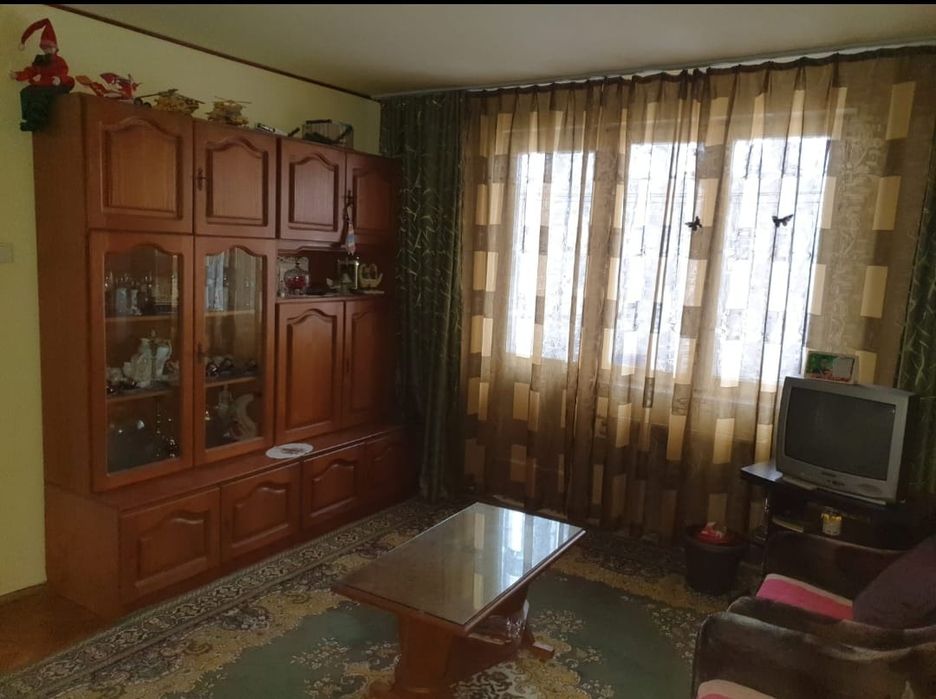 Vind apartament în Vulcan jud Hunedoara