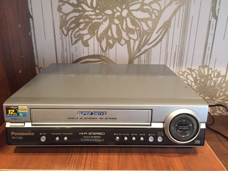 Видеоплеер Panasonic NV-FJ80