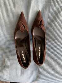 Обувки от естествен велур “Daris”