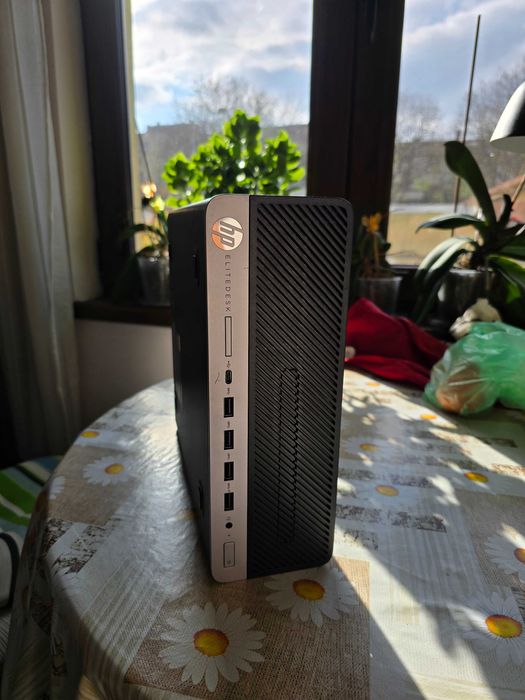 Мощен Настолен Компютър HP EliteDesk 705 G5 AMD Ryzen 7 PRO, 16GB RAM