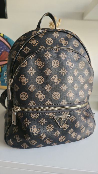 Оригинална раница GUESS