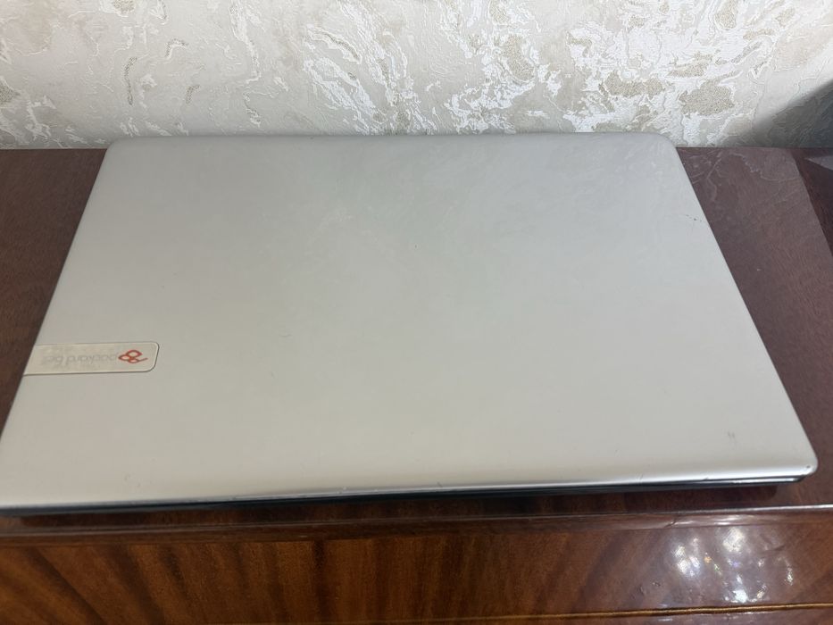 Продаю ноутбук диогональ 15,6"