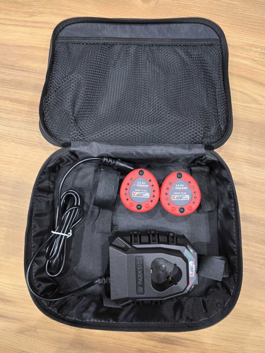 Parkside Performance acumulator 12v 2ah doua bucati incarcator geanta