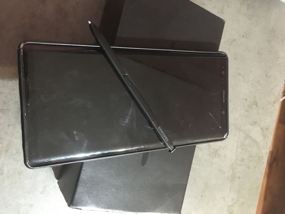 Samsung note 9-cutie originala+17huse incluse