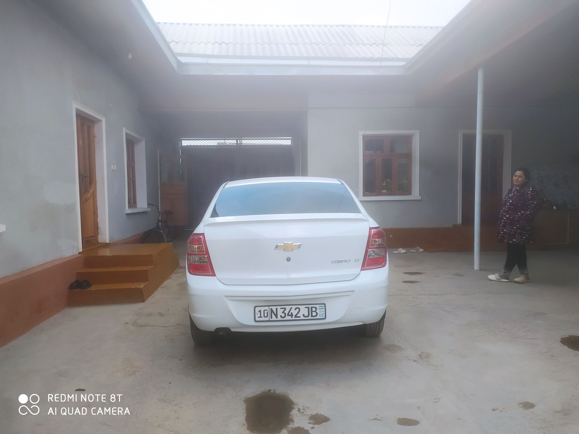 Kobalt. 2024 y. 3000 km. Kraska toza, benzinda. Naqt yoki cherez bank