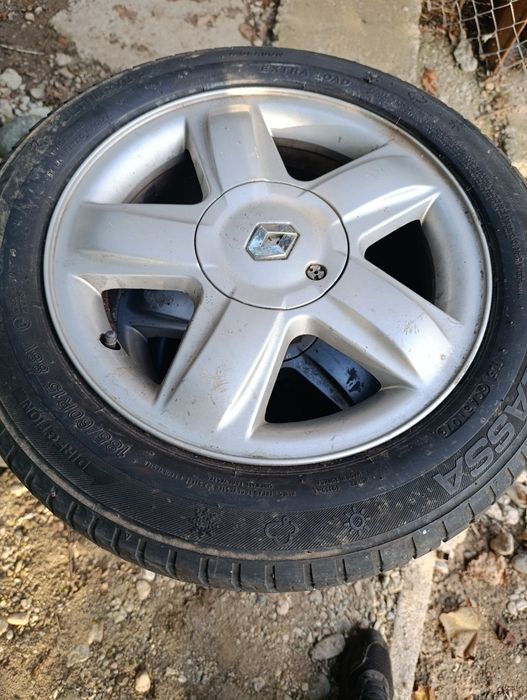 Set jante anvelope Renault Clio Dacia Logan Sandero R15 4x100