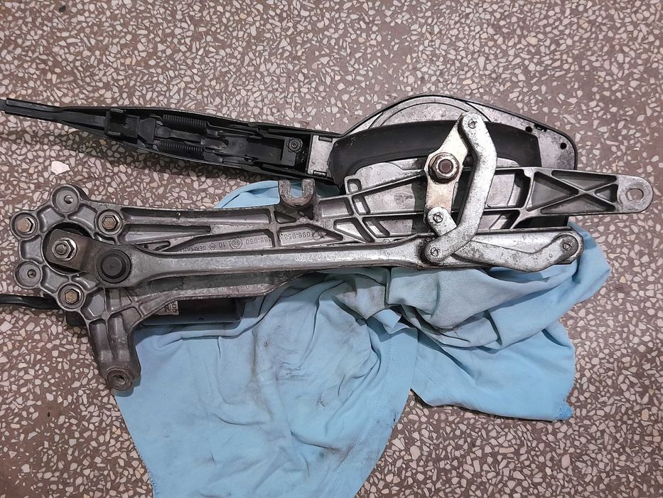 Предна чистачка за мерцедес S-класа