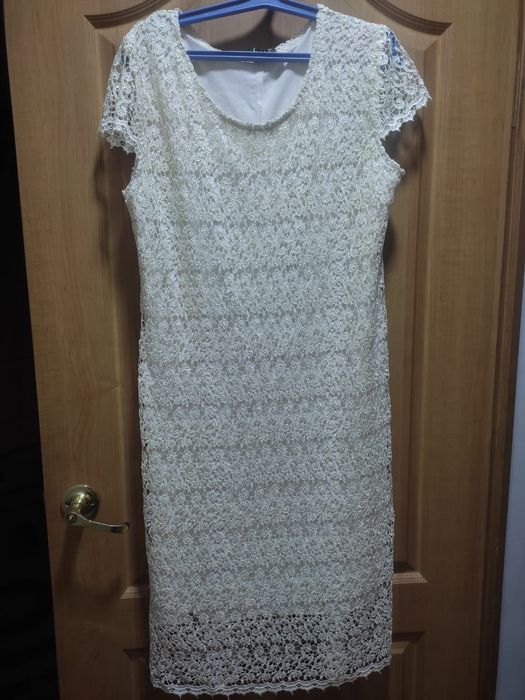 Платье вечернее, праздничное